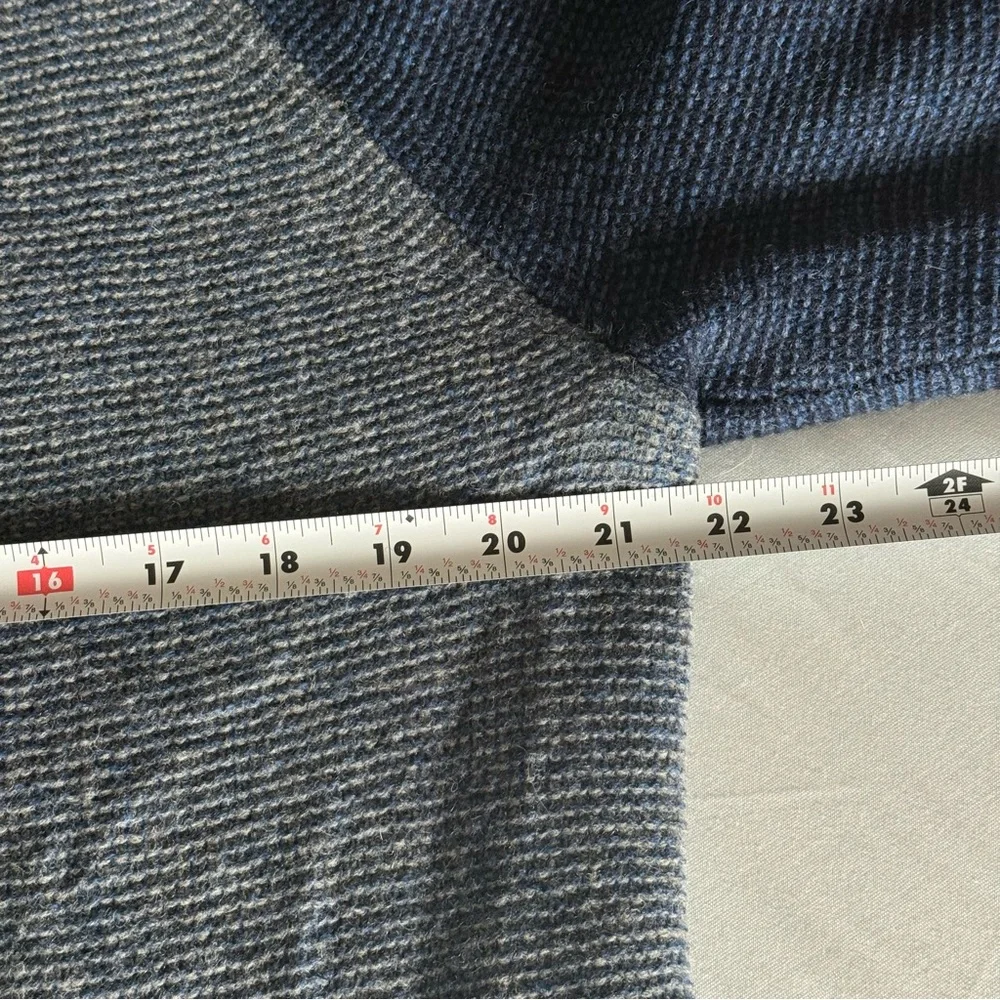 J.Crew Mens Lambswool‎ Sweater Medium Crewneck Preppy Business Casual Pullover